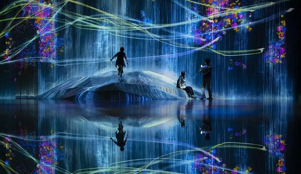teamLab. Photo by <a target="_blank" href="https://www.flickr.com/photos/pv9007/51671687065" rel="noopener">Patrick Vierthaler</a>